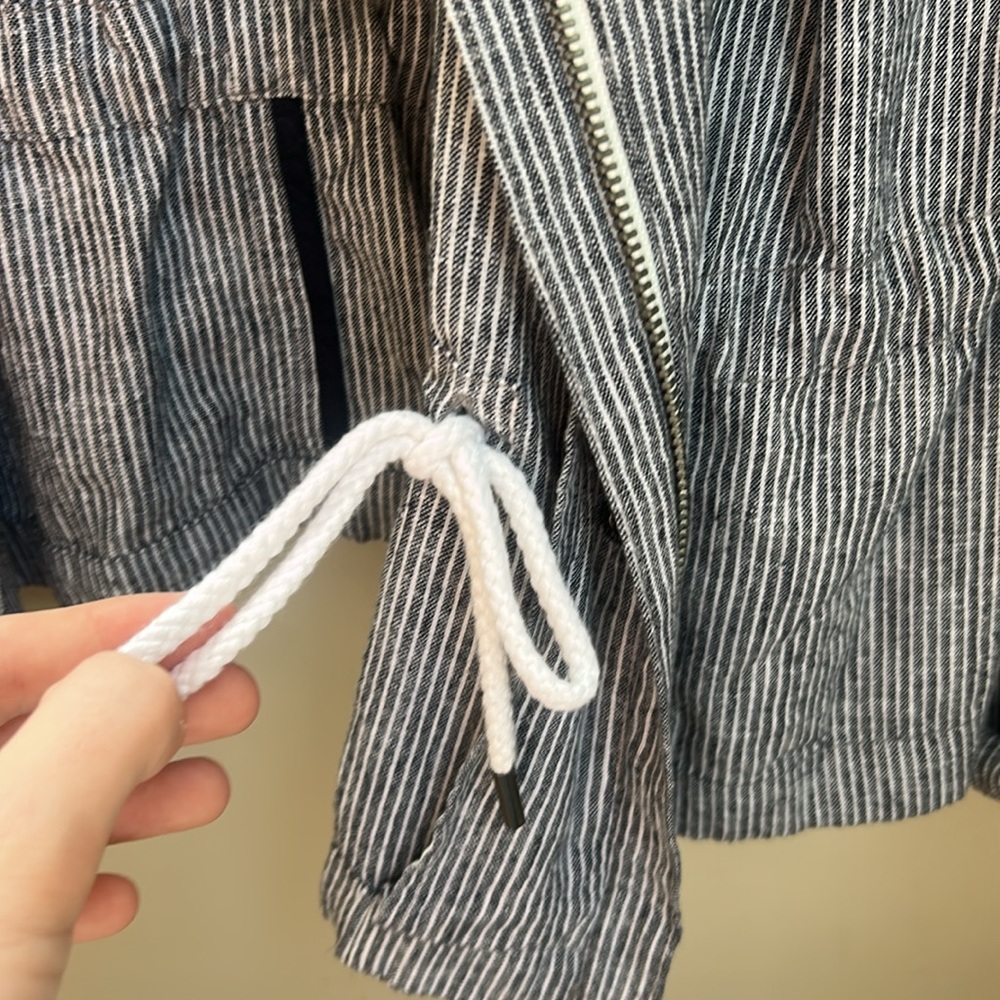 LOFT Women’s Utility Jacket - Picture 5 of 6